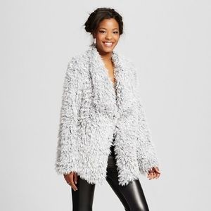 NWT Stylish faux fur coat